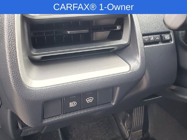 Used 2025 Toyota Prius LE FWD image 10