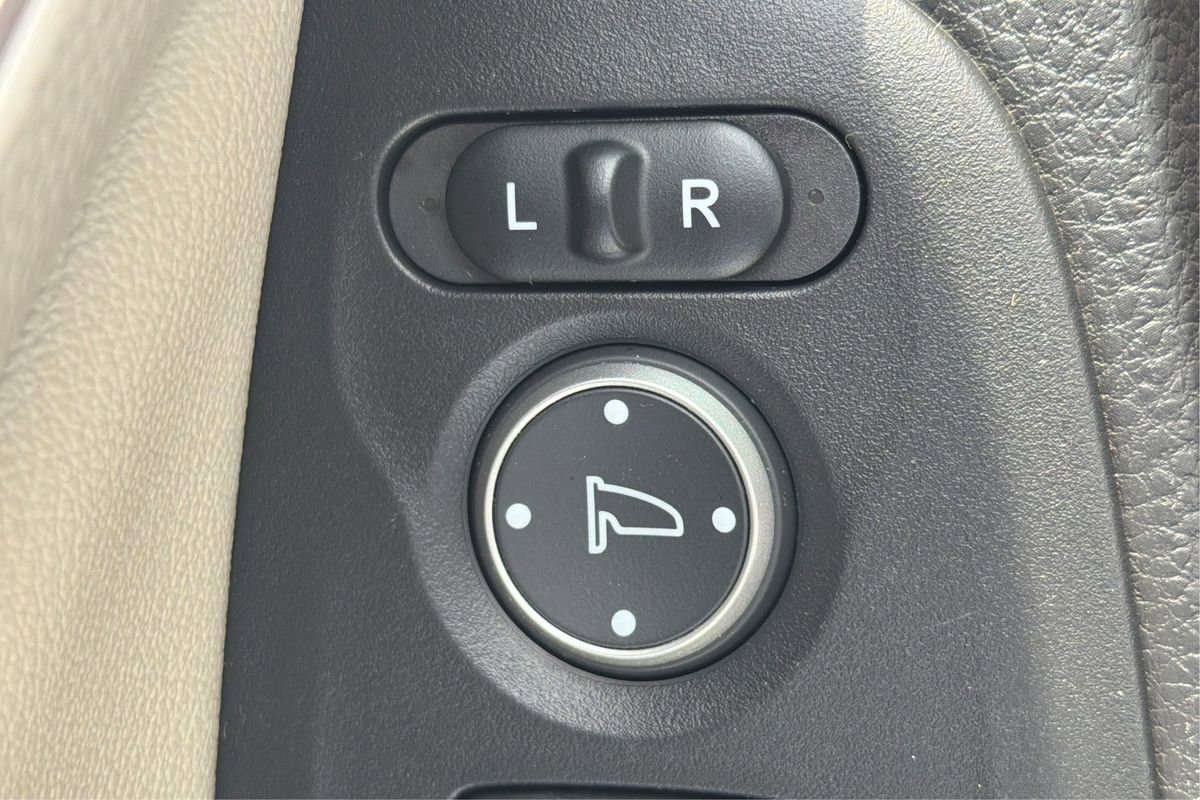 Used 2021 Honda Accord EX-L image 39