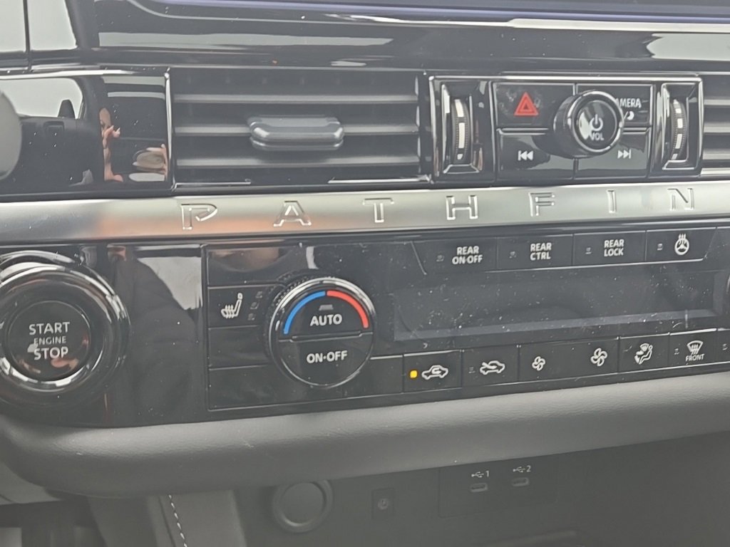 New 2026 Nissan Pathfinder SL w/ SL Premium Package image 22