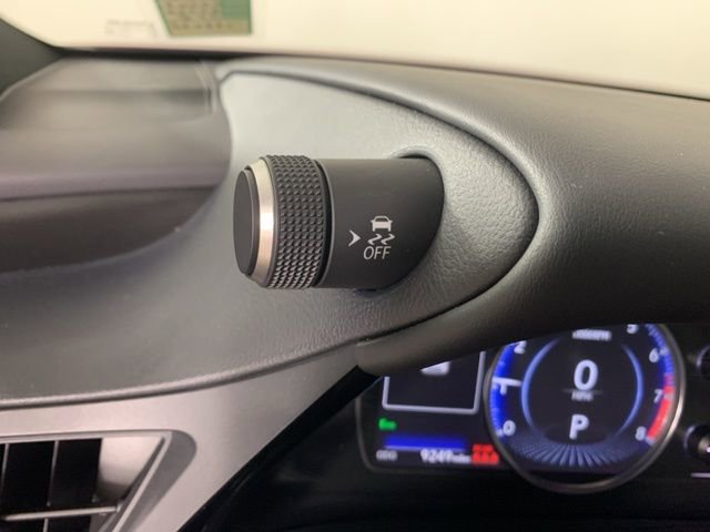 Certified 2025 Lexus ES 350 w/ Accessory Package (Z2) image 20