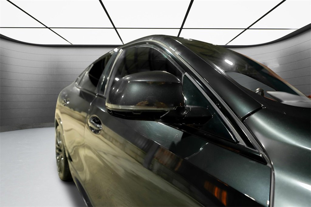 Used 2021 BMW X6 M50i w/ Executive Package image 11