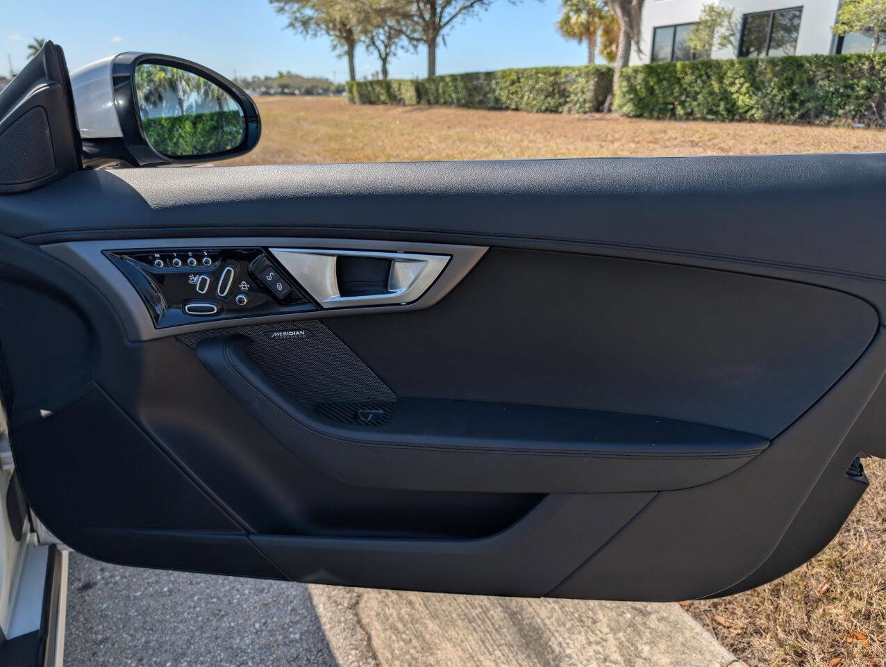 Used 2016 Jaguar F-TYPE Convertible image 13