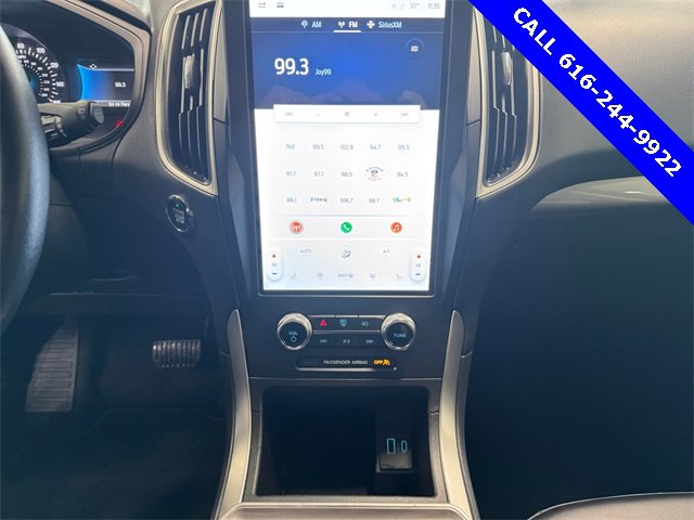 Used 2023 Ford Edge SEL image 5