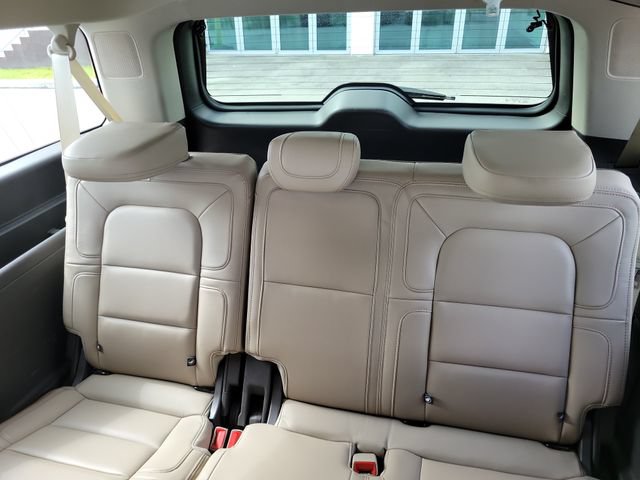 Certified 2022 Lincoln Navigator L Reserve RWD image 13