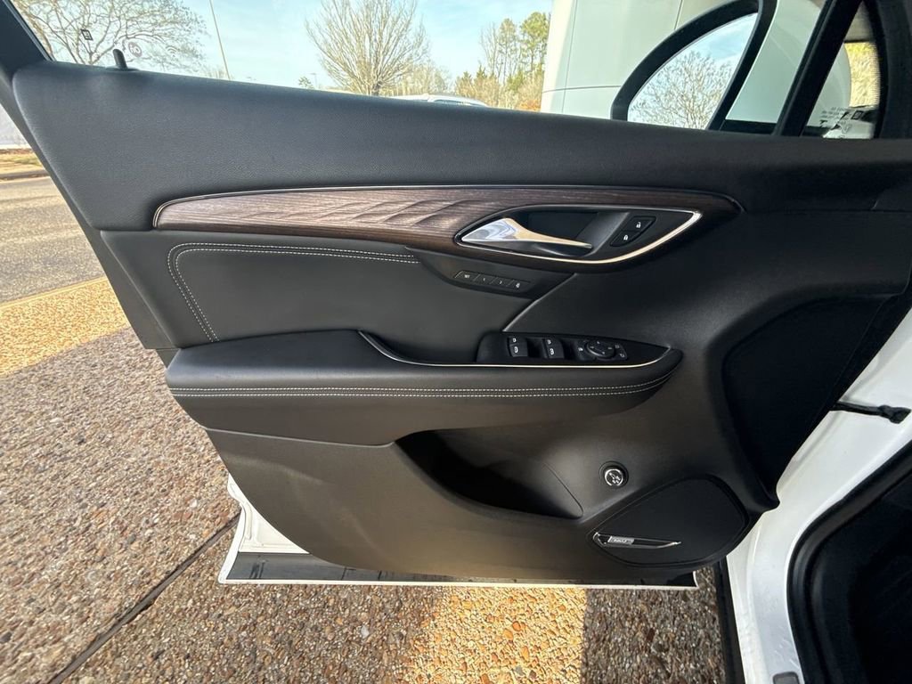 Certified 2021 Buick Envision Avenir w/ Technology Package II image 22