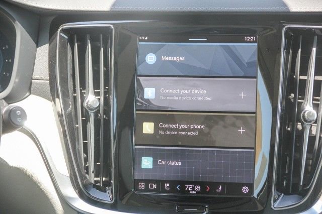 New 2025 Volvo V60 B5 Cross Country Ultra w/ Protection Package Premier image 15