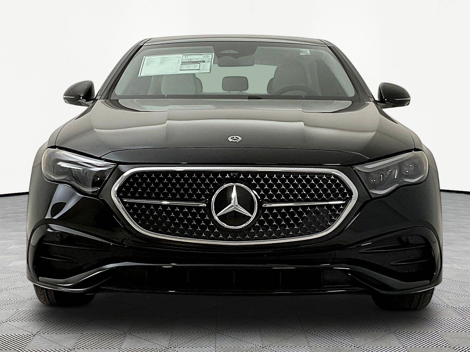 New 2026 Mercedes-Benz E 350 4MATIC Sedan image 2