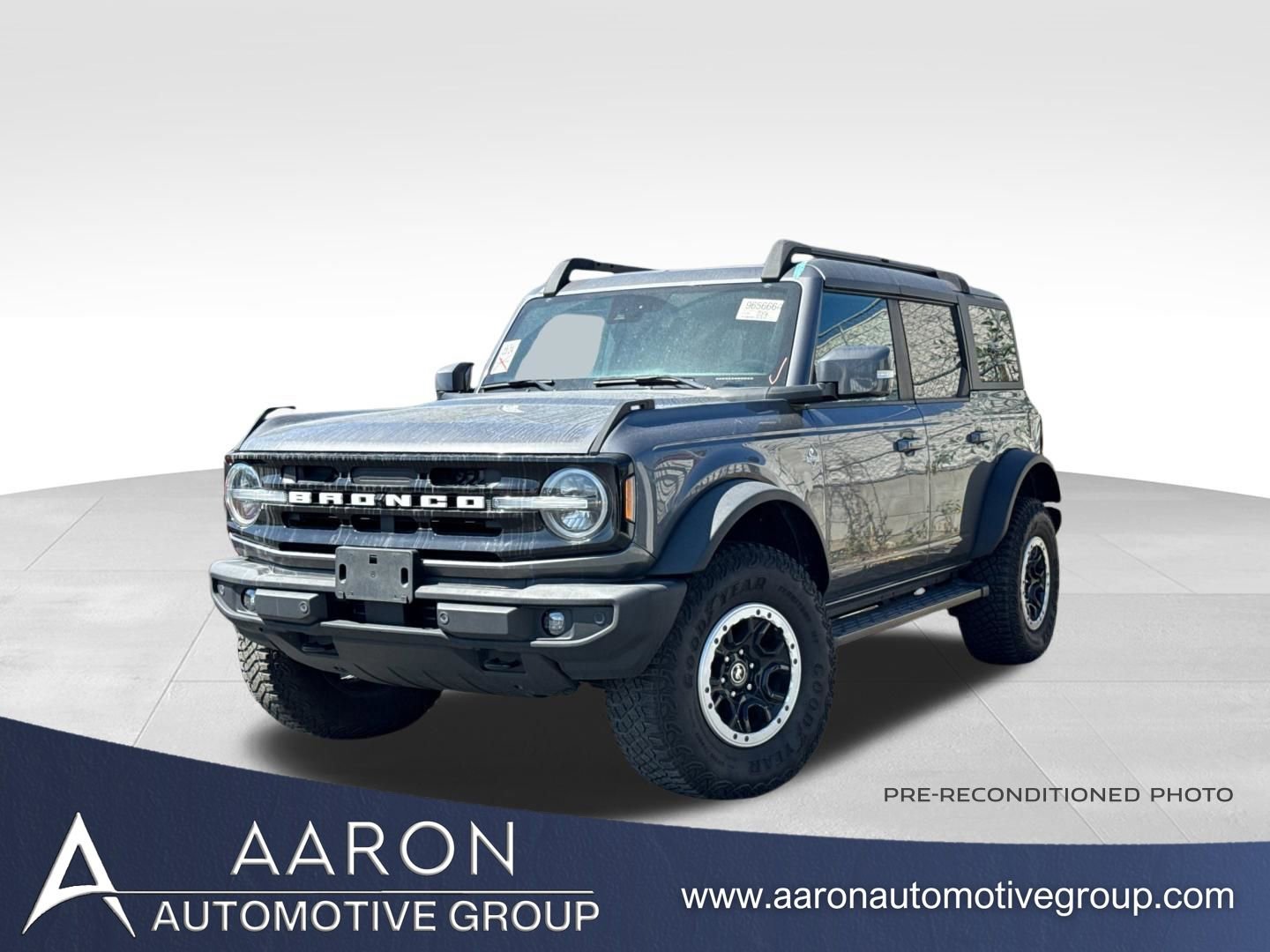 Used 2023 Ford Bronco Outer Banks w/ Sasquatch Package image 1
