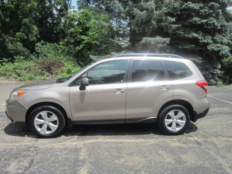 Used 2014 Subaru Forester 2.5i Premium w/ All-Weather Package AWD/4WD image 2