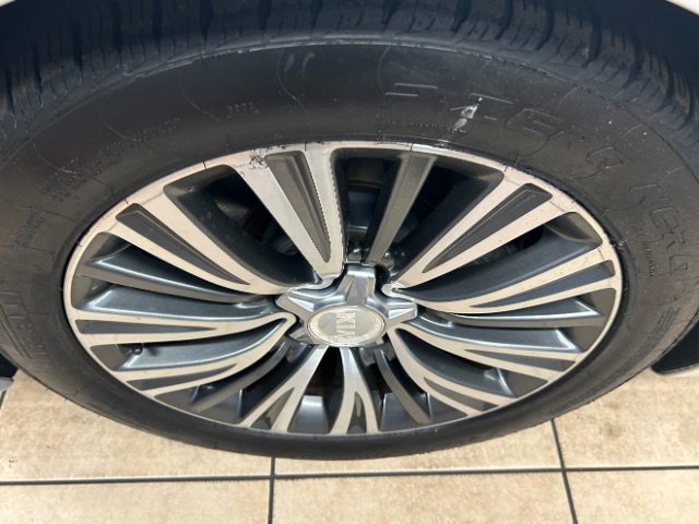 Used 2016 Kia K900 Luxury image 27