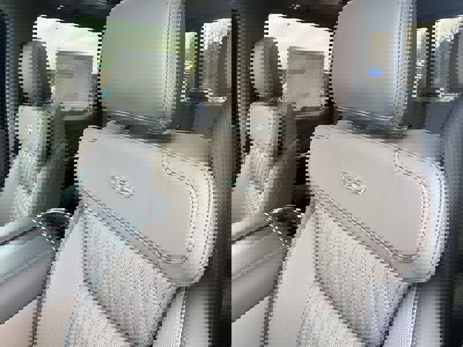 New 2026 Ford F350 Platinum w/ Platinum Plus Package image 24