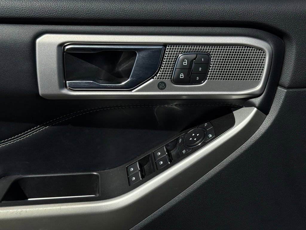 Used 2021 Ford Explorer Limited w/ Equipment Group 301A image 24