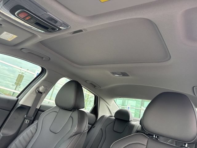 New 2026 Hyundai Elantra Limited FWD image 22
