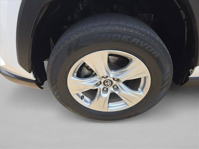 Used 2019 Toyota RAV4 XLE FWD image 25