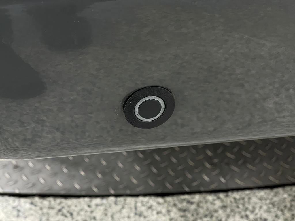 Used 2018 Ford F150 Lariat w/ Equipment Group 502A Luxury image 12