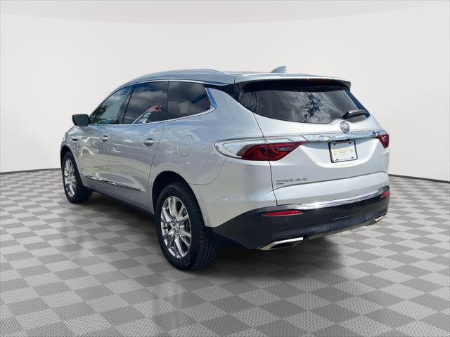Used 2022 Buick Enclave Premium w/ Experience Buick Package image 4
