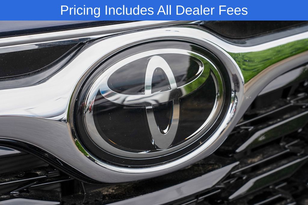 New 2026 Toyota Highlander Limited AWD/4WD image 3