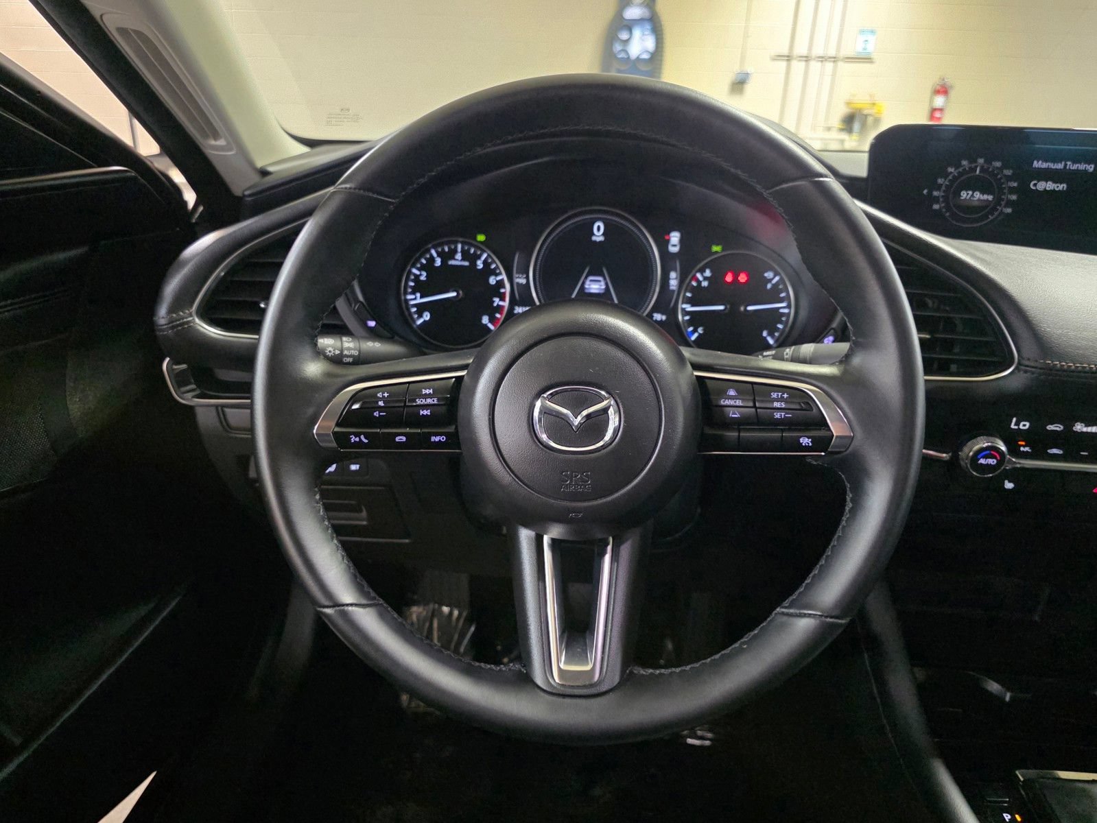 Used 2025 MAZDA MAZDA3 s FWD image 29