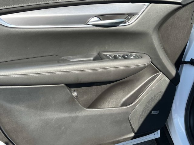 Certified 2024 Cadillac XT5 Luxury w/ LPO, Floor Liner Package AWD/4WD image 14