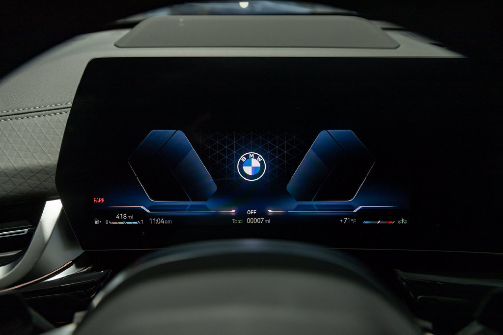 New 2027 BMW X2 xDrive28i w/ Technology Package AWD/4WD image 21