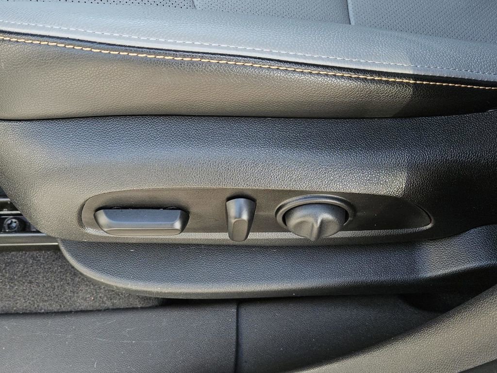 Used 2021 GMC Terrain SLT w/ Infotainment Package II image 31