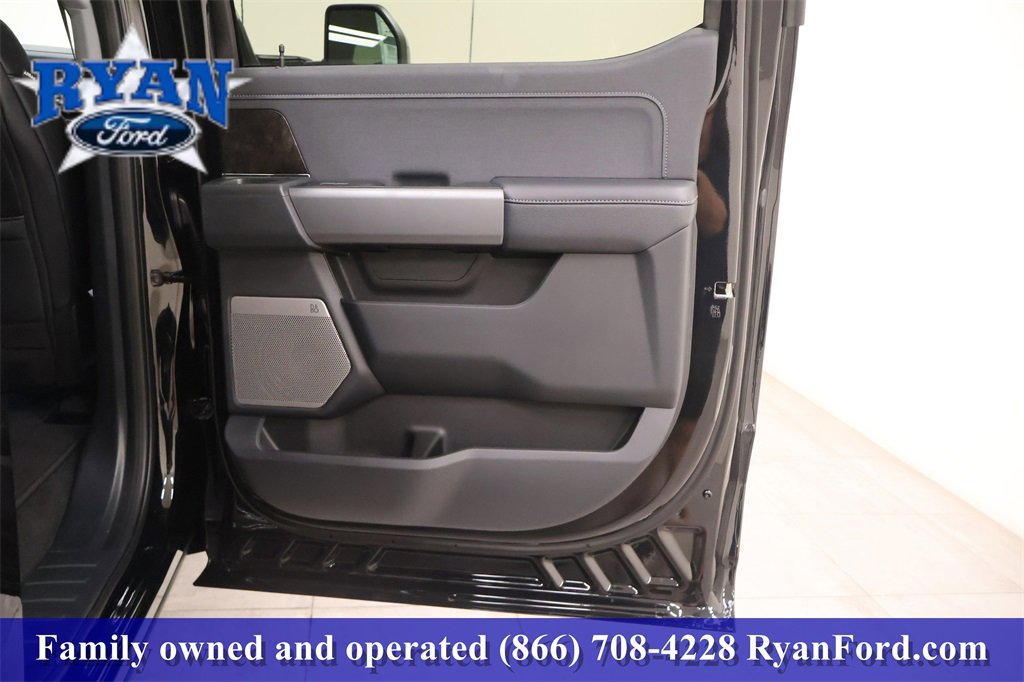 New 2026 Ford F250 Lariat w/ FX4 Off-Road Package image 11