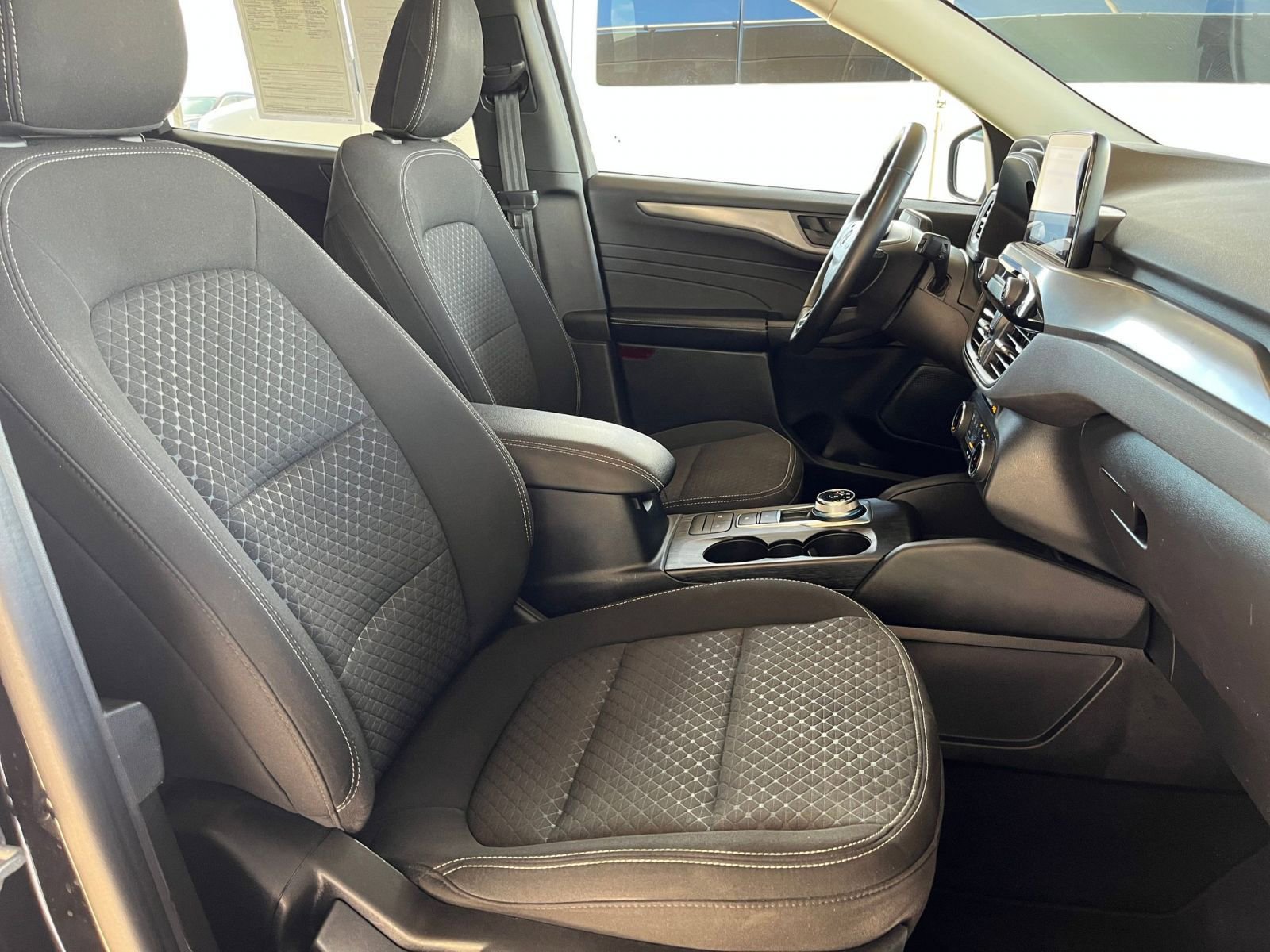 Used 2023 Ford Escape Active image 36