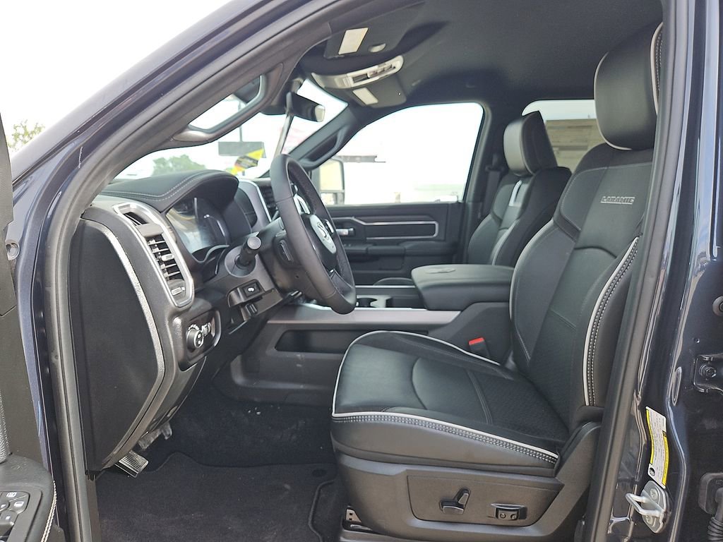New 2026 RAM 2500 Laramie w/ Night Edition AWD/4WD image 15