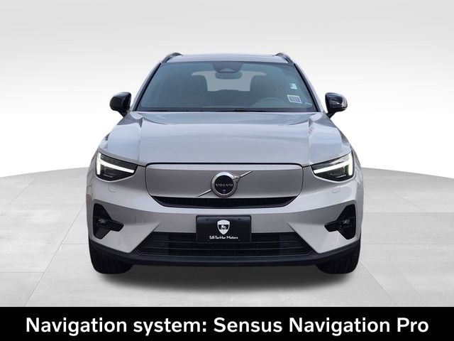 Used 2024 Volvo XC40 Recharge Ultimate w/ Protection Package Premier image 3