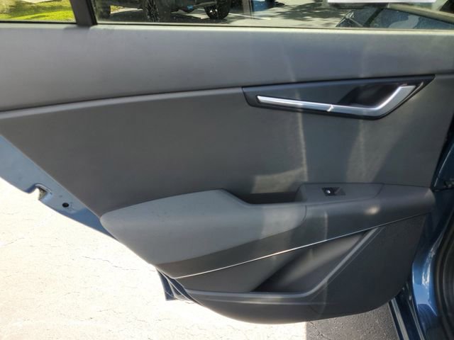 Used 2023 Kia Niro EX FWD image 9