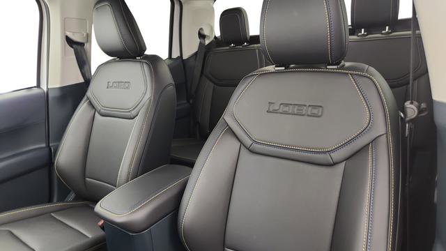 New 2025 Ford Maverick Lobo image 9