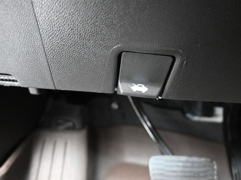 Used 2023 Chevrolet Suburban High Country w/ Premium Package 2 image 36