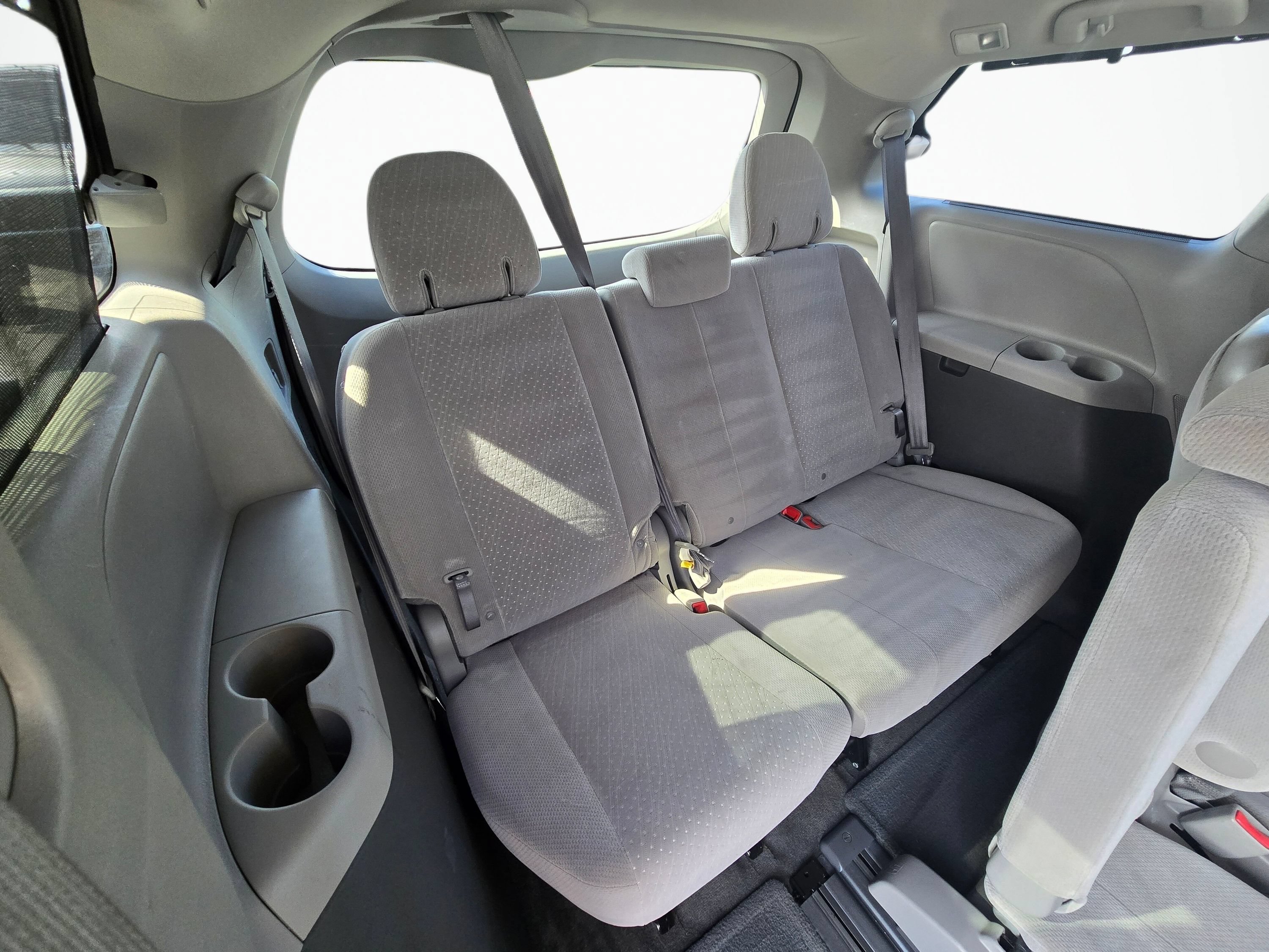 Used 2017 Toyota Sienna LE FWD image 20