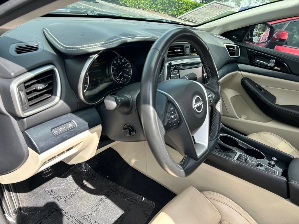 Used 2023 Nissan Maxima Platinum w/ Sport Mat Group FWD image 23