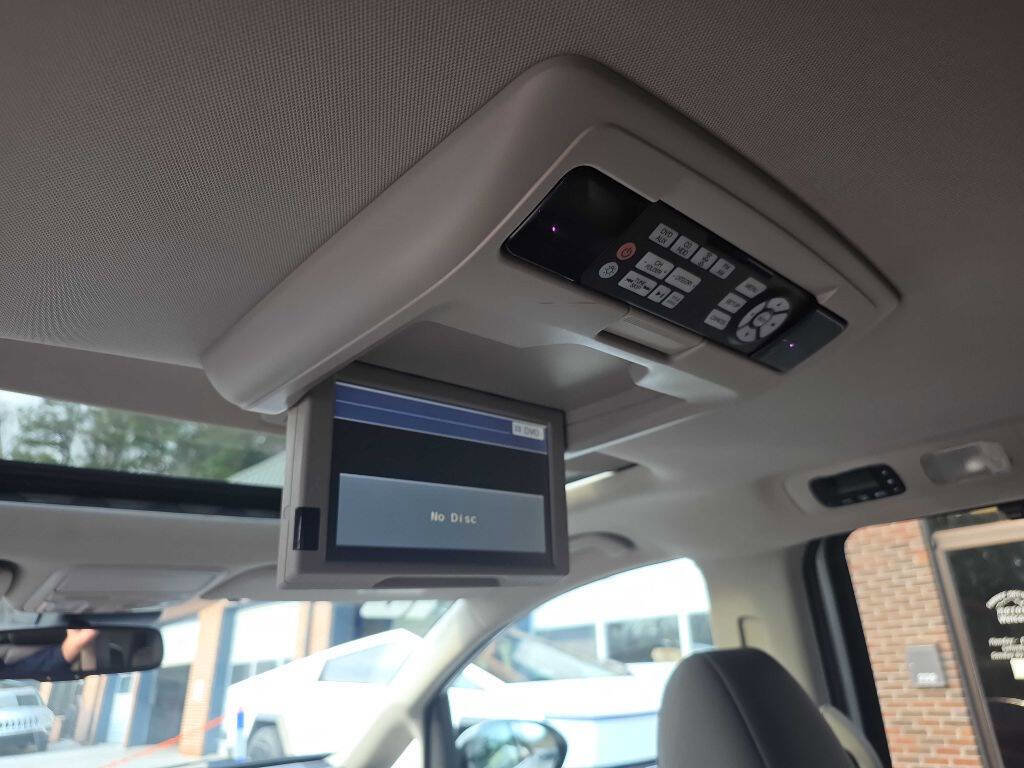 Used 2015 Honda Odyssey Touring Elite image 20