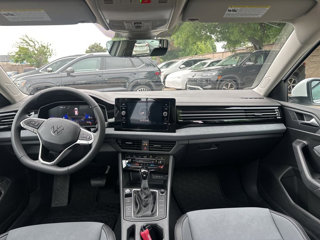 New 2026 Volkswagen Jetta SE FWD image 16
