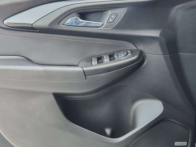 Certified 2021 Chevrolet TrailBlazer RS w/ Technology Package FWD image 17