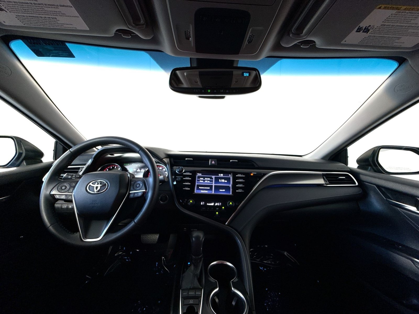Used 2018 Toyota Camry XSE FWD image 22