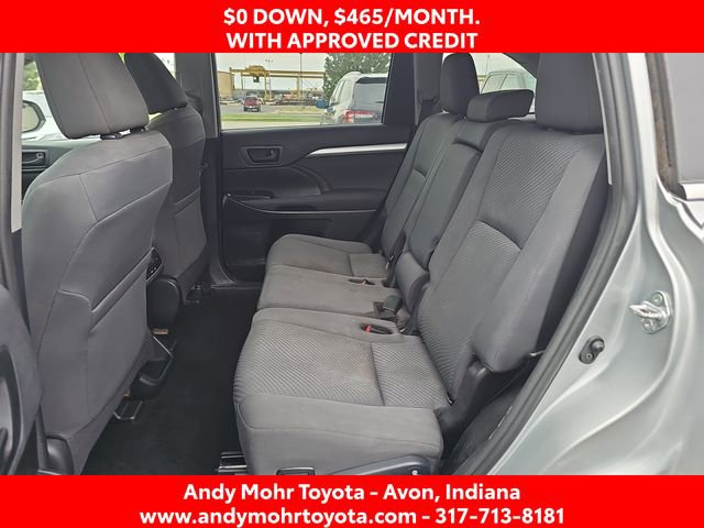 Used 2019 Toyota Highlander LE FWD image 11