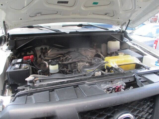 Used 2014 Nissan NV 2500 SV w/ Technology Package image 13