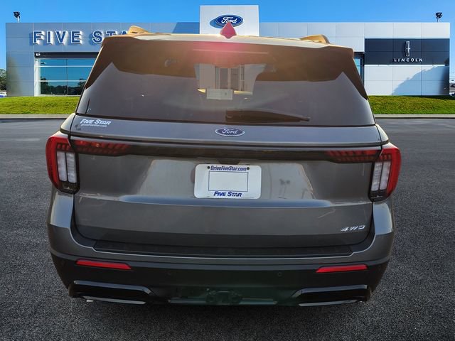 Used 2025 Ford Explorer ST-Line image 6