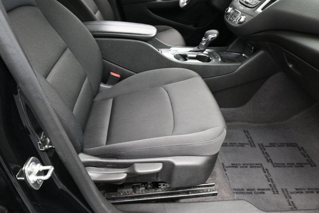 Used 2024 Chevrolet Malibu LT FWD image 37