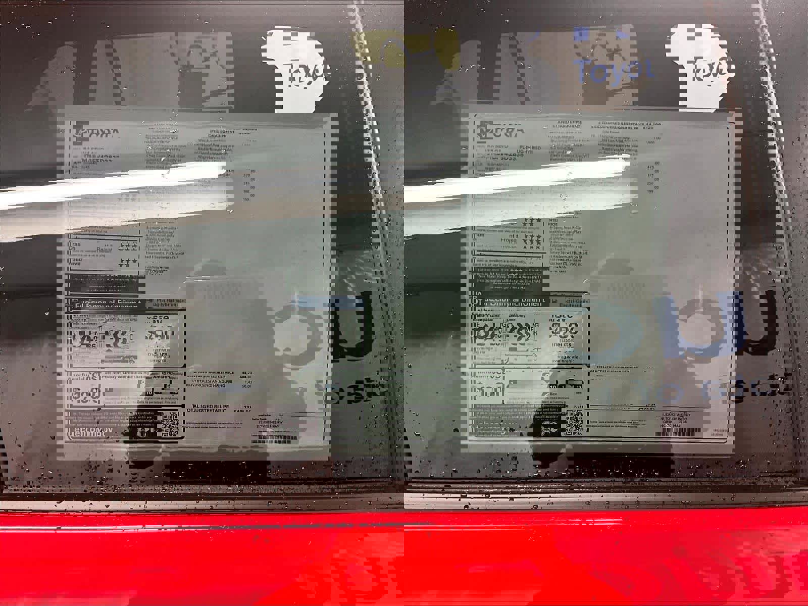 New 2025 Toyota RAV4 SE image 18