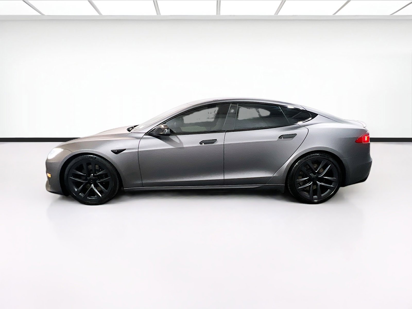 Used 2021 Tesla Model S Plaid AWD/4WD image 24
