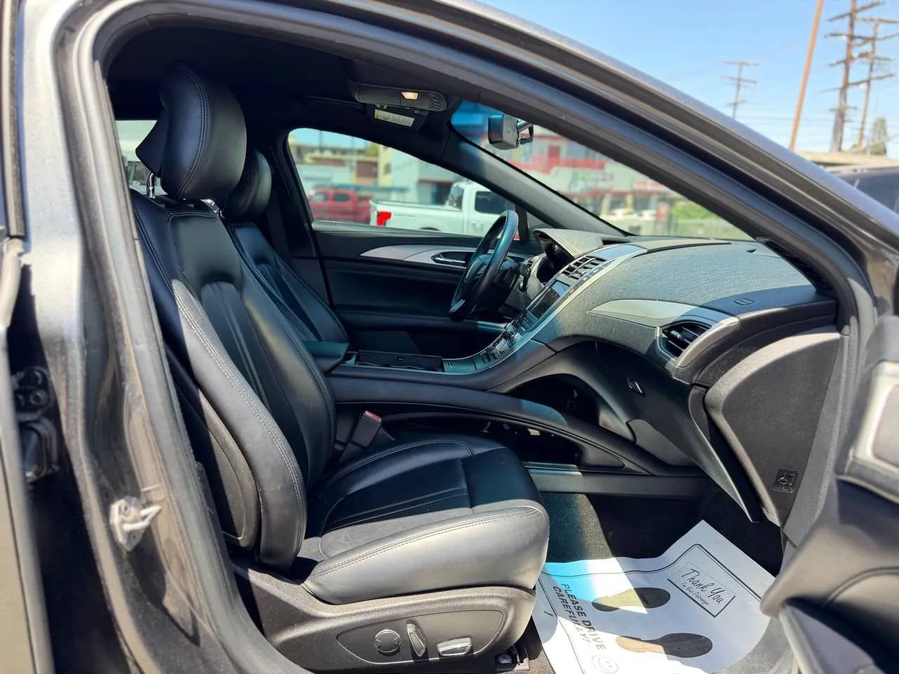Used 2017 Lincoln MKZ Premiere FWD image 34