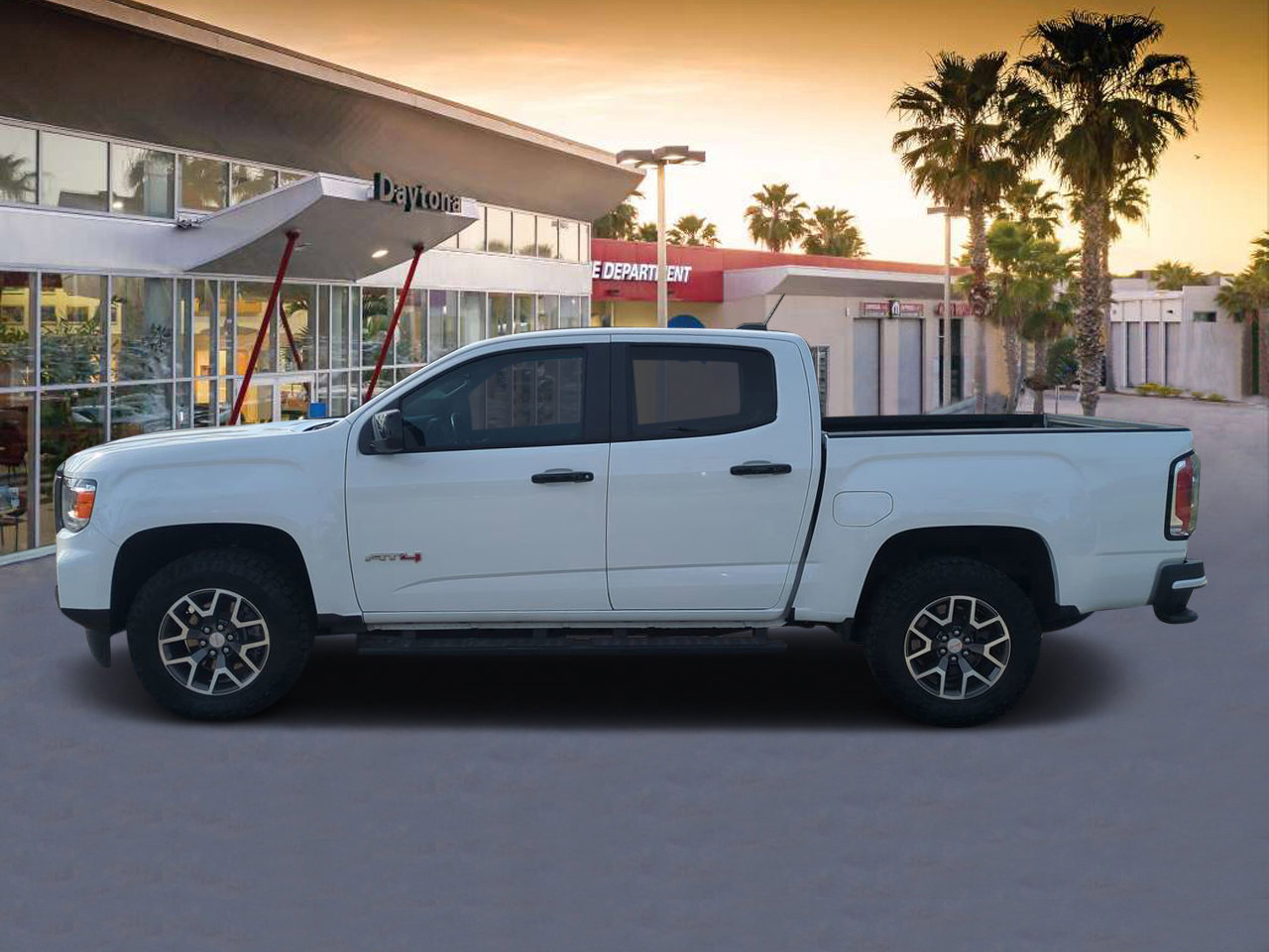 Used 2022 GMC Canyon AT4 w/ Trailering Package image 6