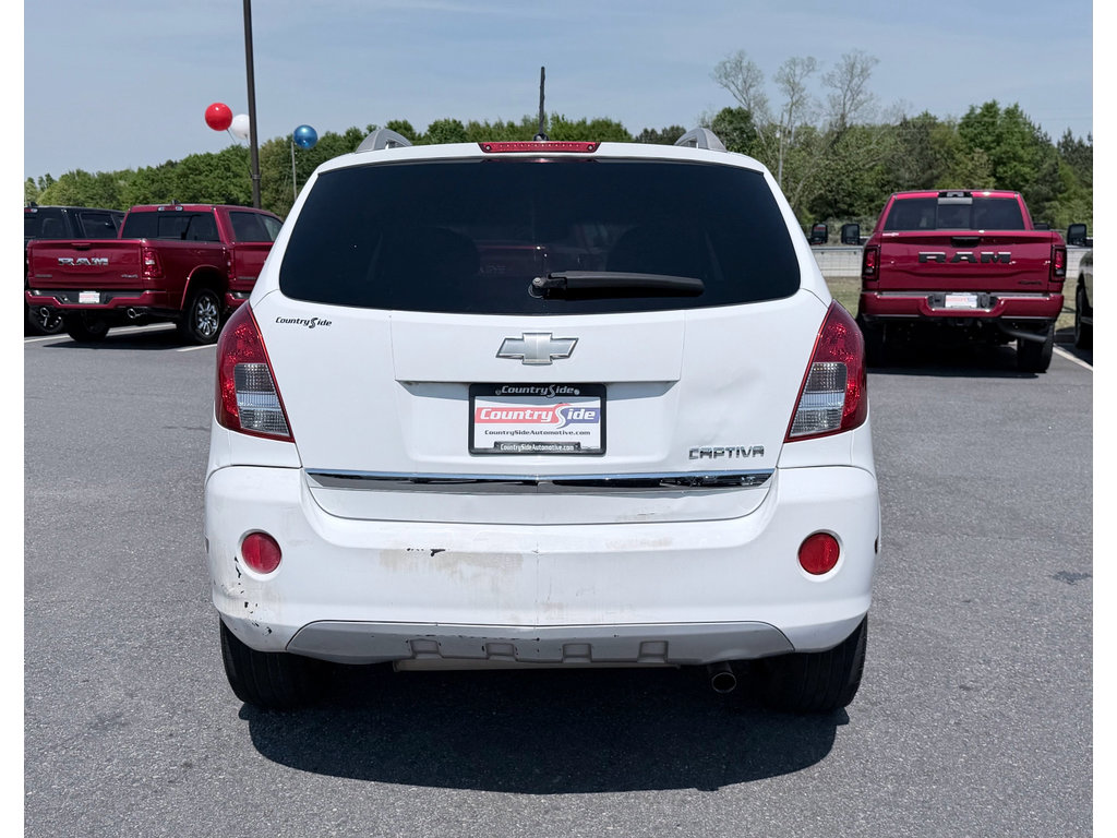 Used 2013 Chevrolet Captiva Sport LT FWD image 8