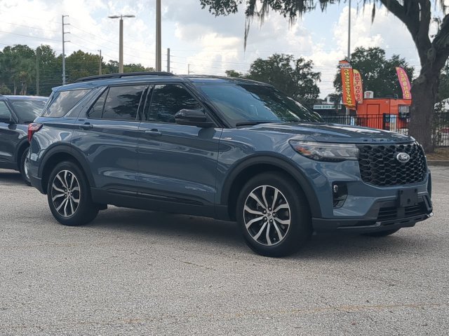 New 2026 Ford Explorer ST-Line RWD image 2