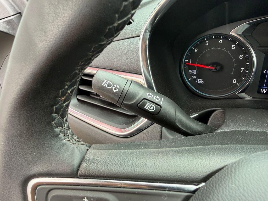 Used 2024 Chevrolet Equinox LT FWD image 19