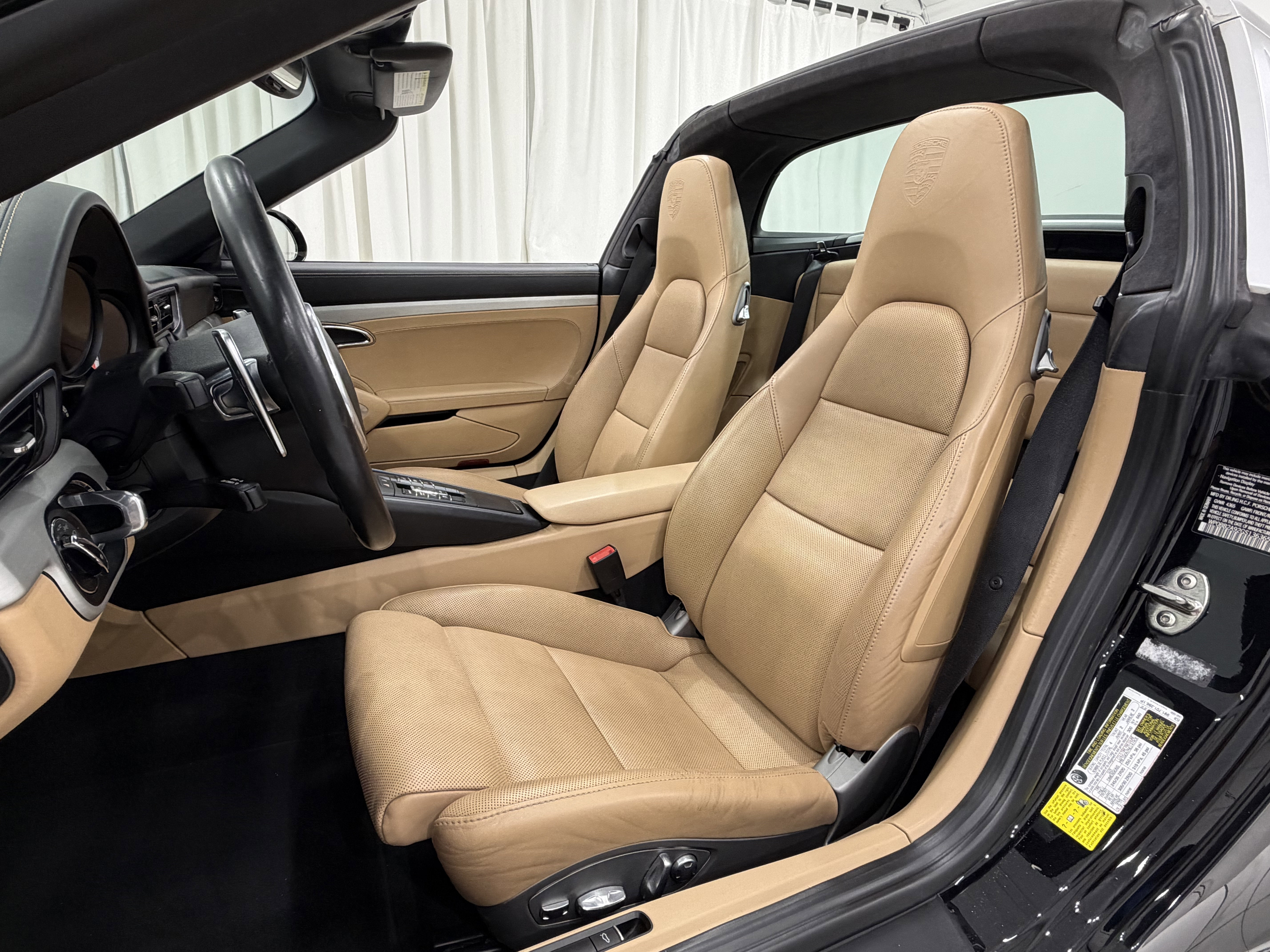 Certified 2016 Porsche 911 Targa 4S image 32